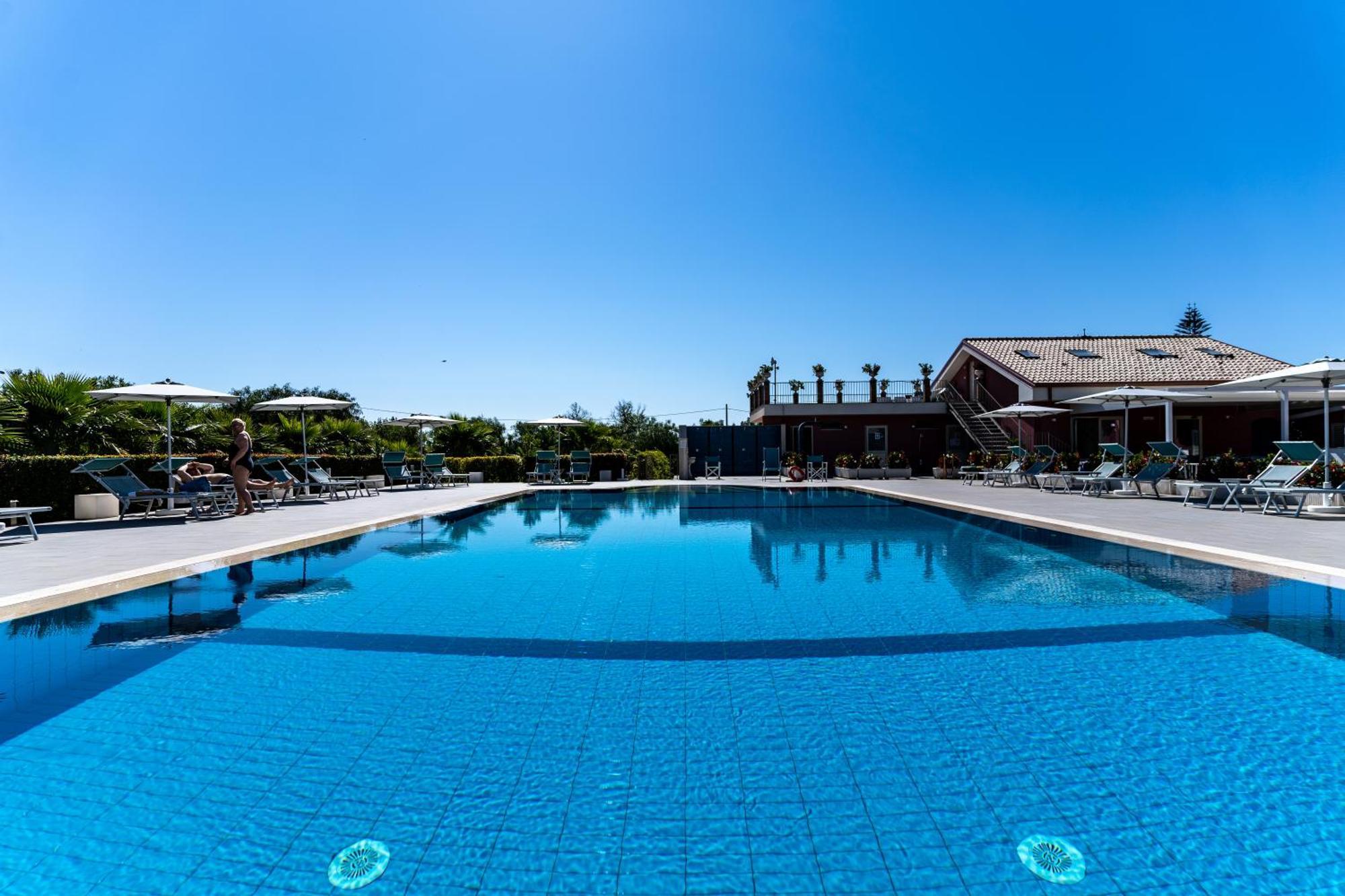 Dipladenia Garden Country Resort Маскали Экстерьер фото